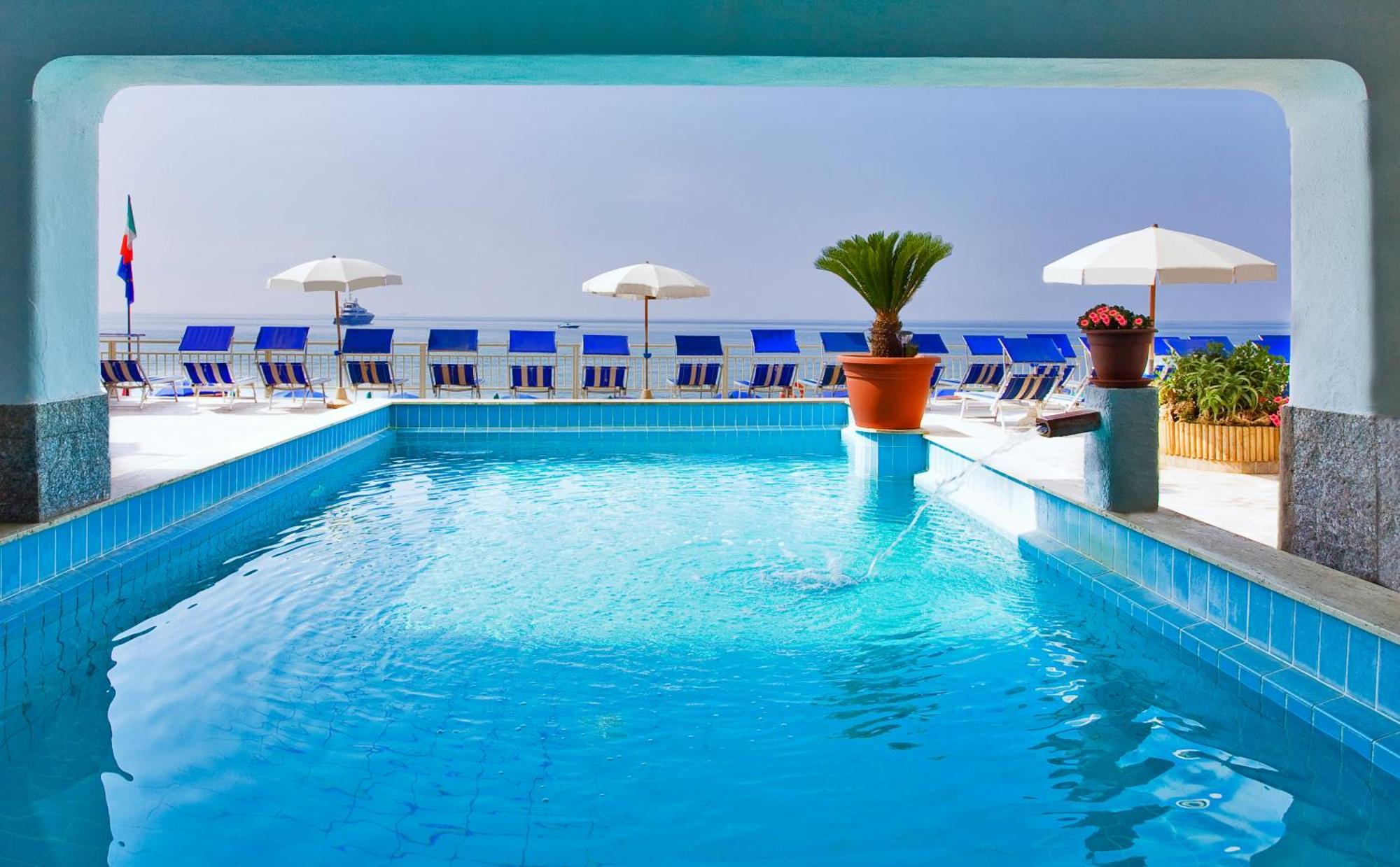 Hotel Vittorio Beach Resort Barano dʼIschia Kültér fotó