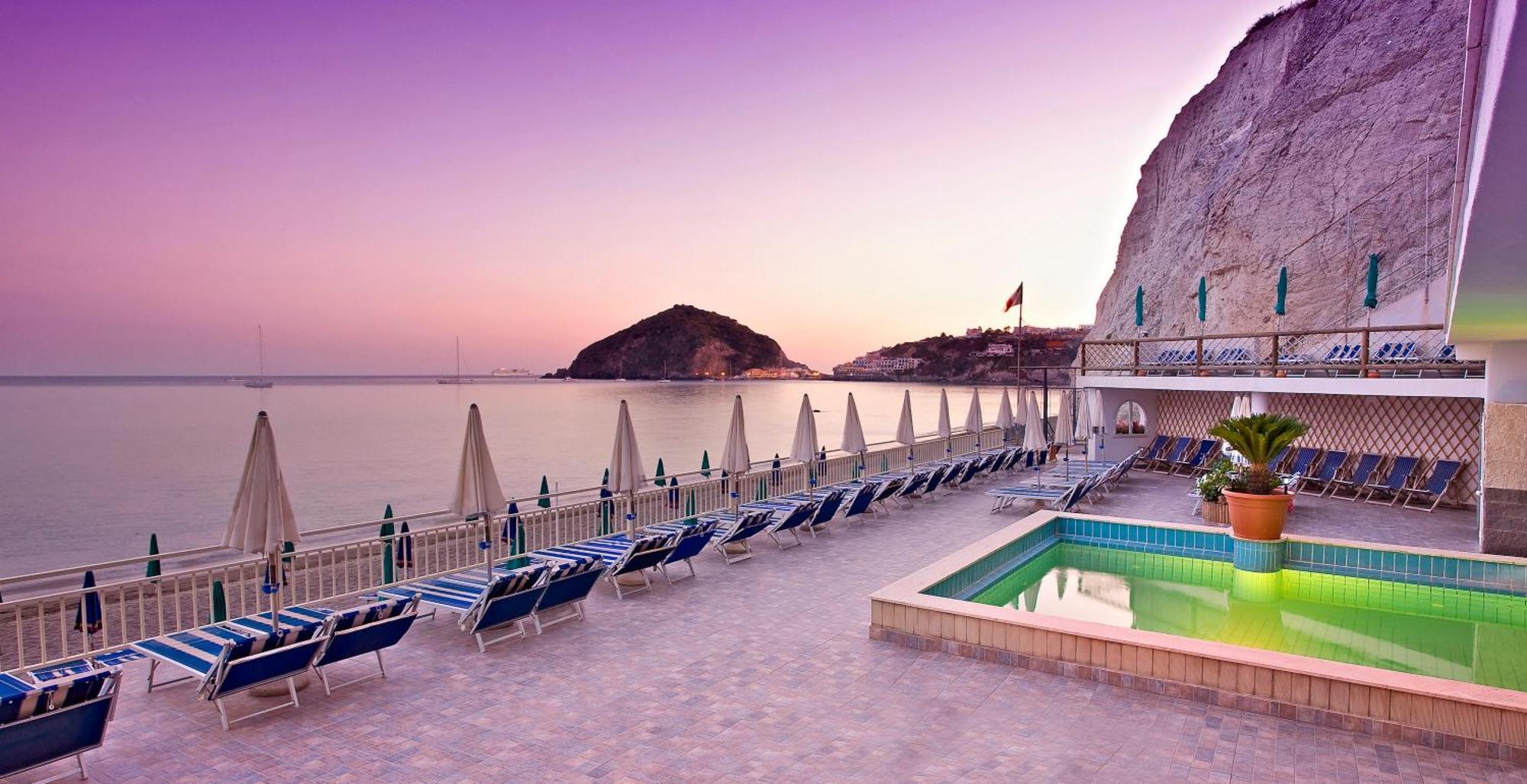 Hotel Vittorio Beach Resort Barano dʼIschia Kültér fotó