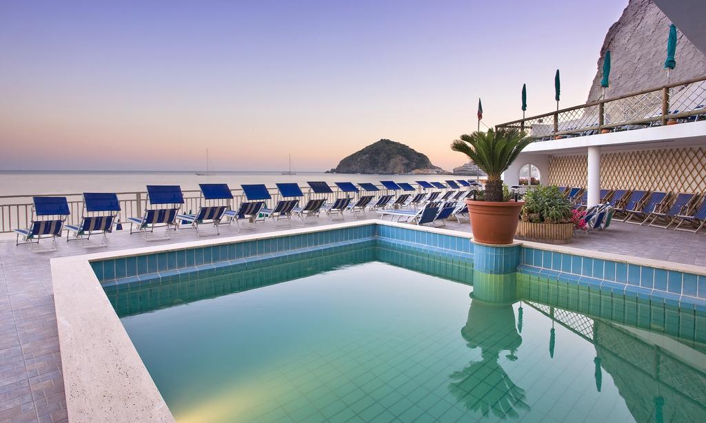 Hotel Vittorio Beach Resort Barano dʼIschia Kültér fotó